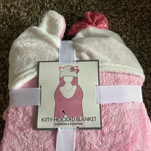 Kitty Hooded Blanket